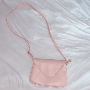 Cute baby pink shoulder bag  👛